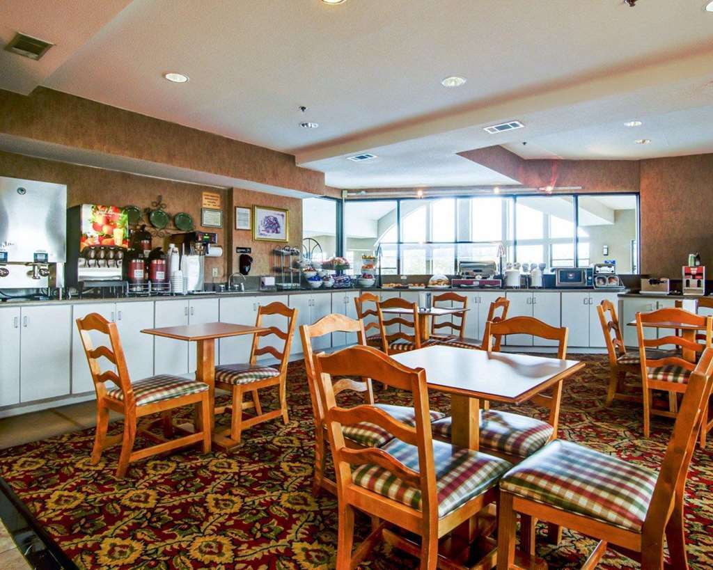 Comfort Suites Near Robins Air Force Base Warner Robins Restaurant photo